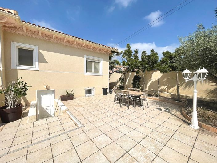 Image No.18-4 Bed Villa for sale