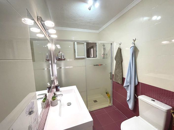 Image No.10-4 Bed Apartment for sale