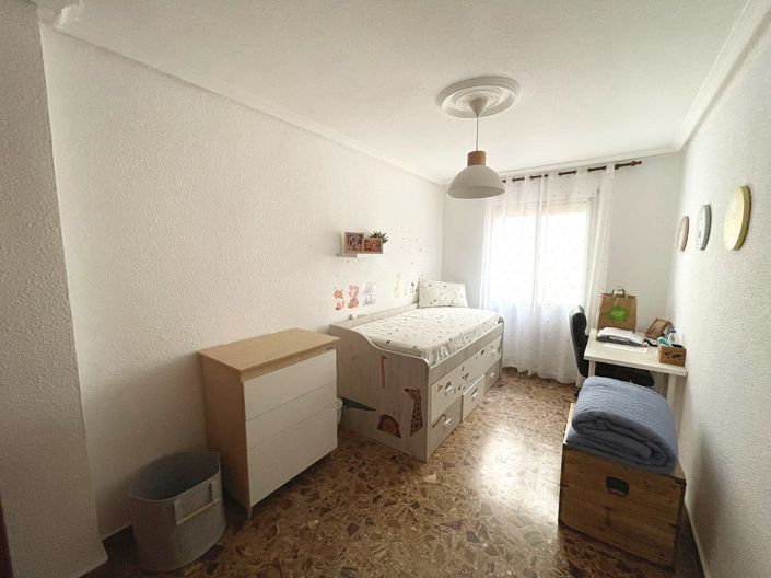 Image No.11-4 Bed Apartment for sale
