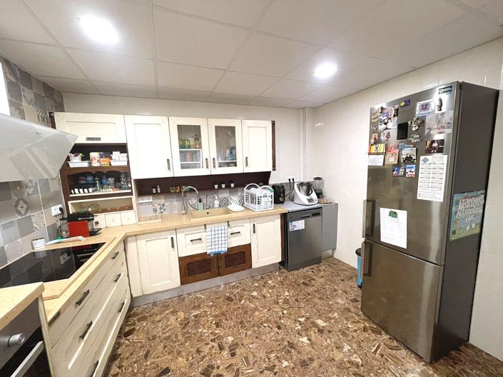 Image No.4-4 Bed Apartment for sale