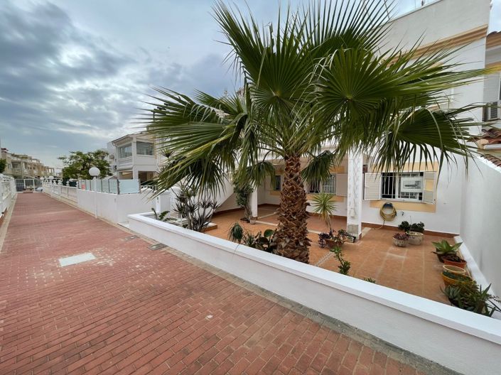 Image No.21-Appartement de 2 chambres à vendre à Orihuela Costa