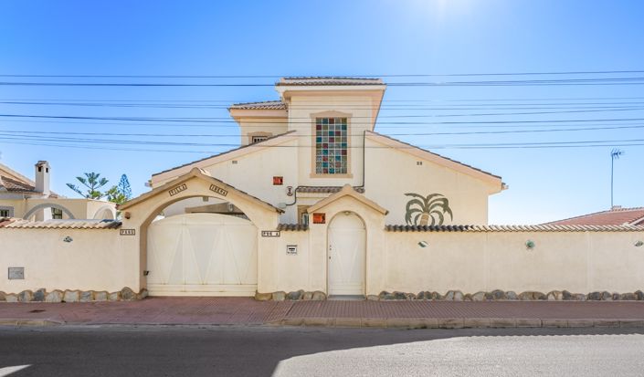 Image No.43-3 Bed Villa for sale