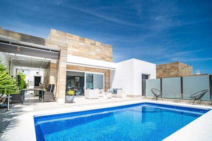 Image No.2-3 Bed Villa for sale