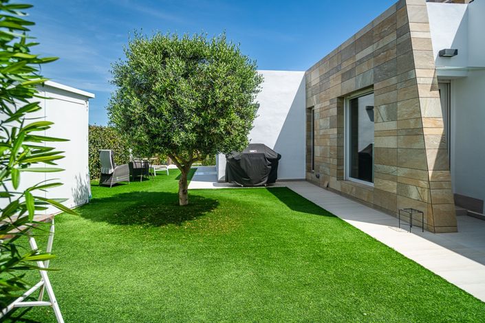 Image No.36-3 Bed Villa for sale