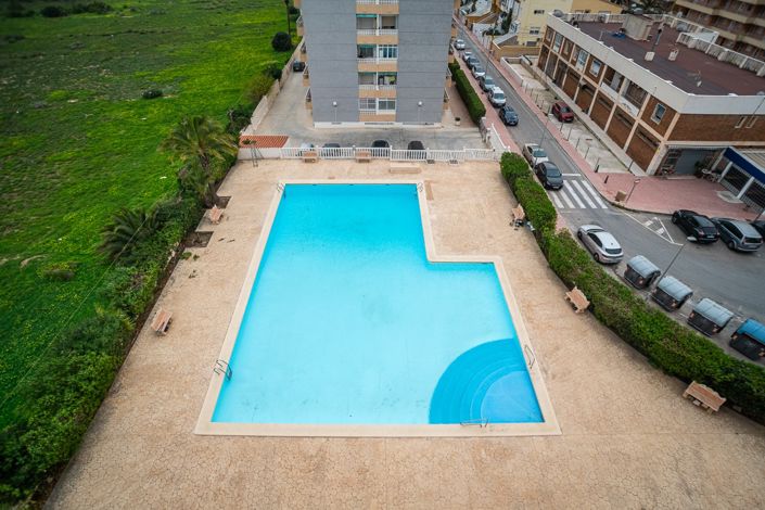 Image No.20-2 Bed Apartment for sale