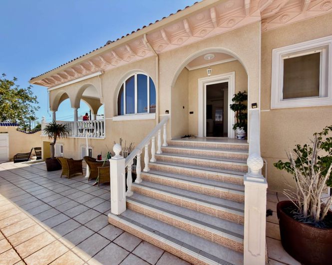 Image No.24-4 Bed Villa for sale