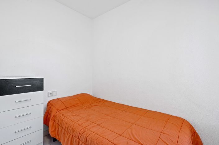 Image No.19-3 Bed Apartment for sale