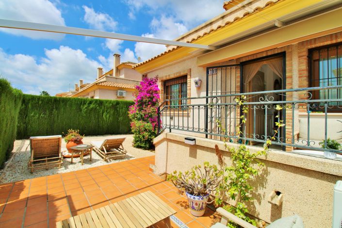 Image No.4-3 Bed Townhouse for sale