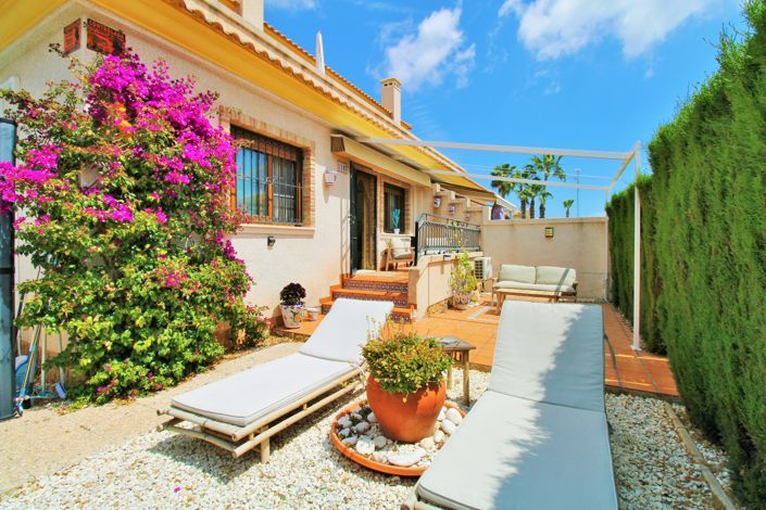 Image No.5-3 Bed Townhouse for sale