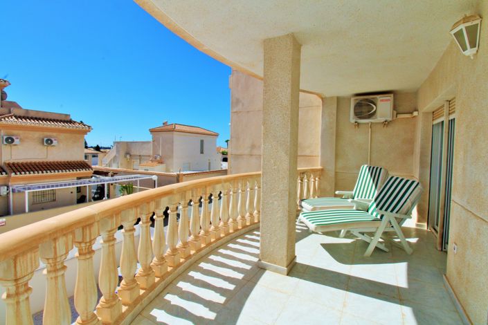 Image No.21-3 Bed Apartment for sale