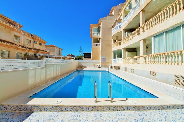 Image No.22-3 Bed Apartment for sale