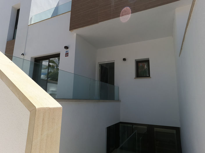Image No.21-4 Bed Villa for sale