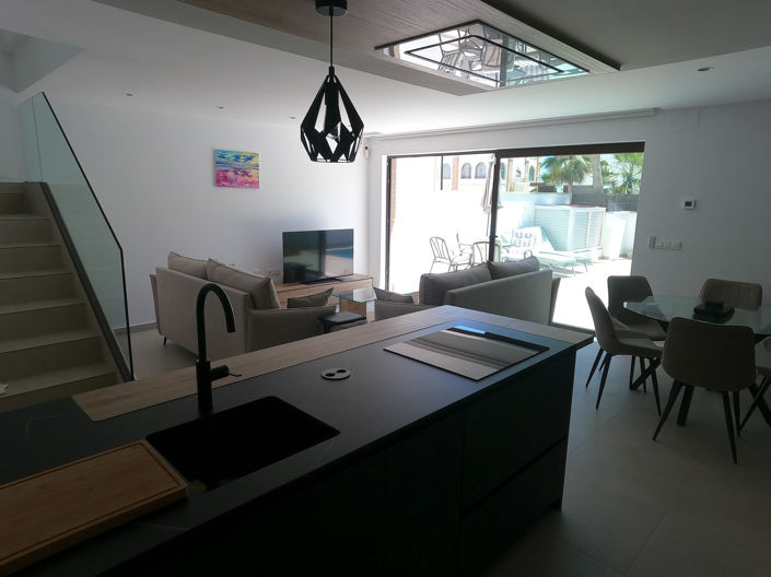 Image No.29-4 Bed Villa for sale