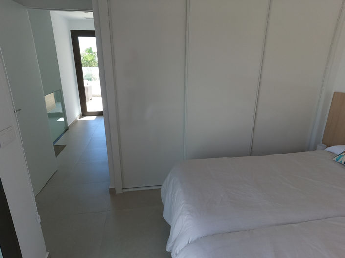 Image No.34-4 Bed Villa for sale