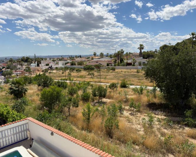 Image No.20-7 Bed Villa for sale