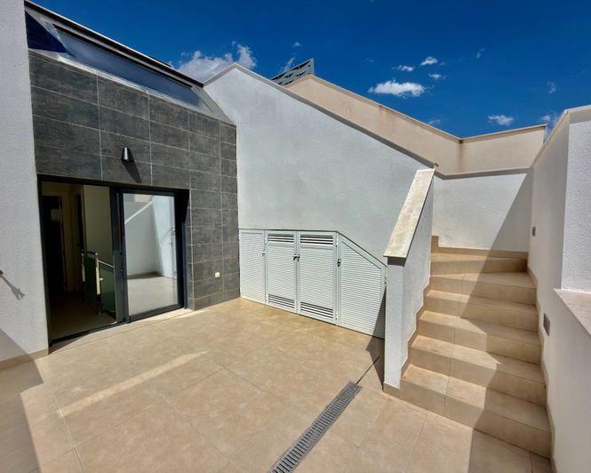 Image No.15-3 Bed Villa for sale