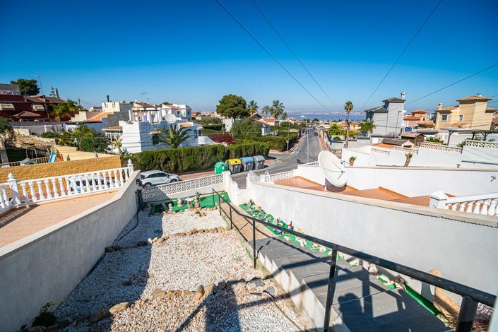 Image No.3-3 Bed Apartment for sale