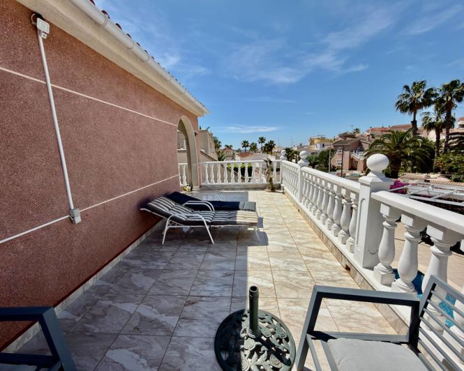Image No.30-5 Bed Villa for sale