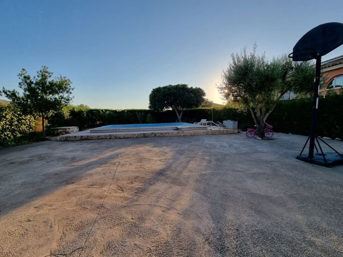 Image No.7-1 Bed House for sale