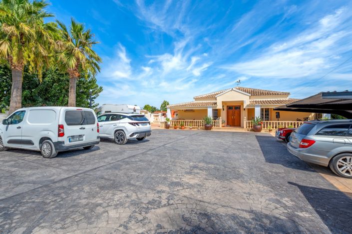 Image No.5-6 Bed Finca for sale