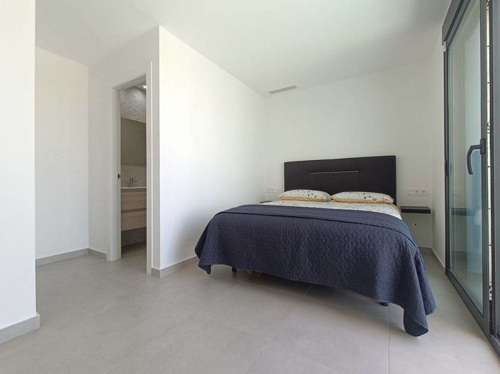Image No.28-5 Bed Villa for sale