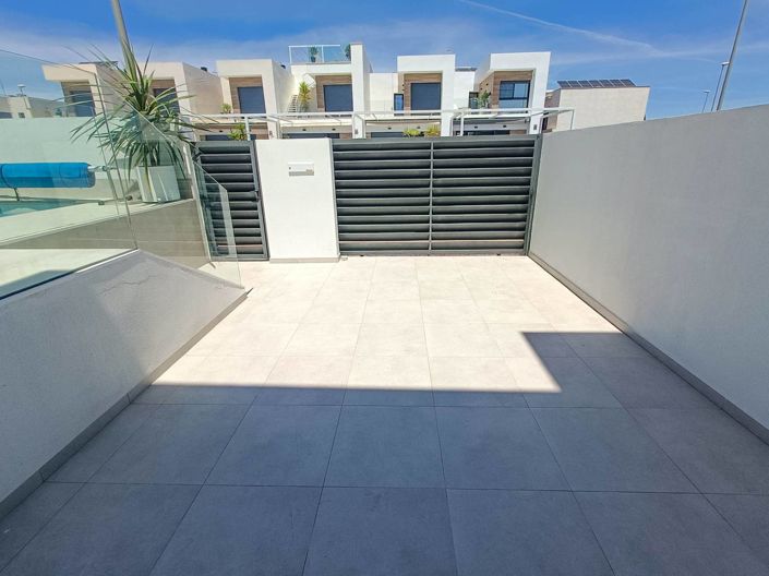 Image No.37-5 Bed Villa for sale