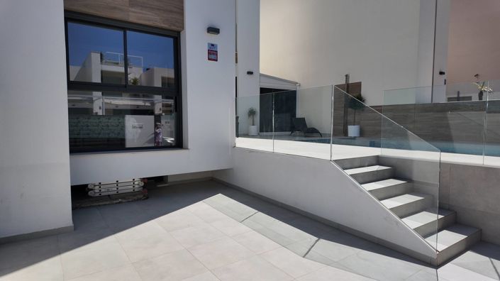 Image No.38-5 Bed Villa for sale