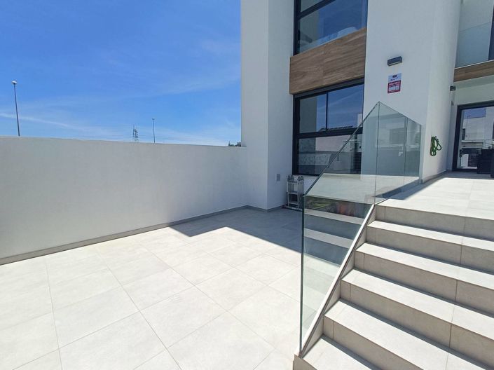 Image No.39-5 Bed Villa for sale