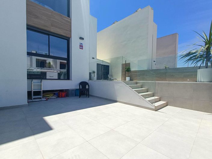 Image No.41-5 Bed Villa for sale