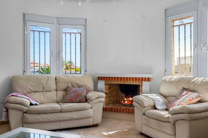 Image No.5-2 Bed Villa for sale