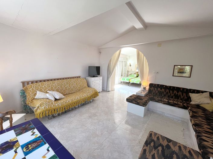 Image No.22-4 Bed Villa for sale