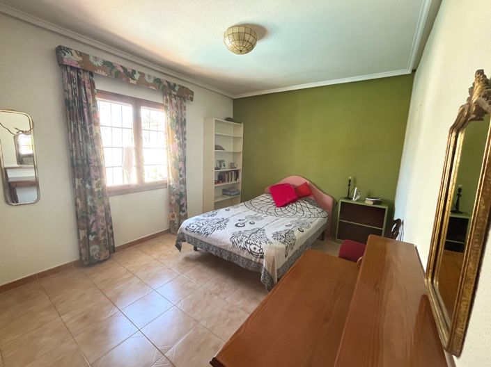 Image No.25-4 Bed Villa for sale