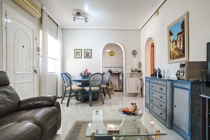 Image No.9-2 Bed Villa for sale