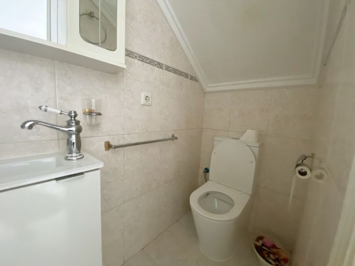 Image No.16-2 Bed Townhouse for sale