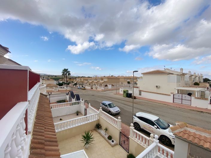 Image No.26-2 Bed Townhouse for sale