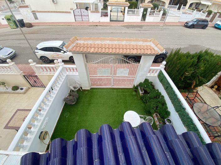 Image No.28-2 Bed Townhouse for sale