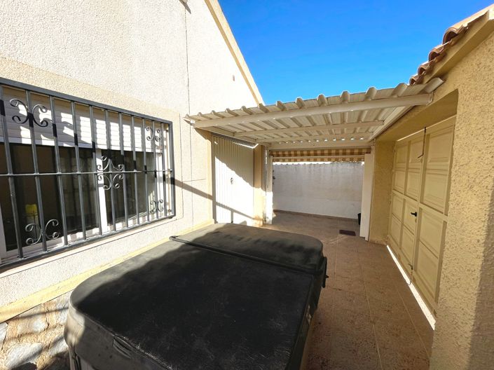 Image No.27-3 Bed Villa for sale
