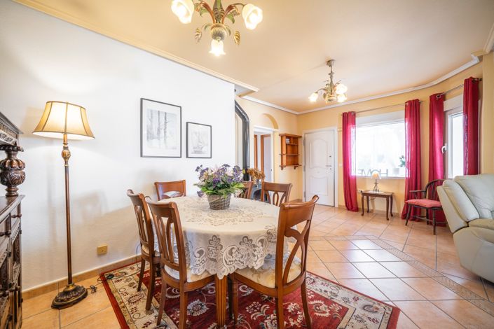 Image No.8-3 Bed Villa for sale