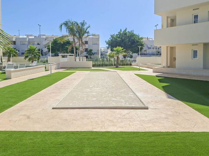 Image No.37-2 Bed Apartment for sale