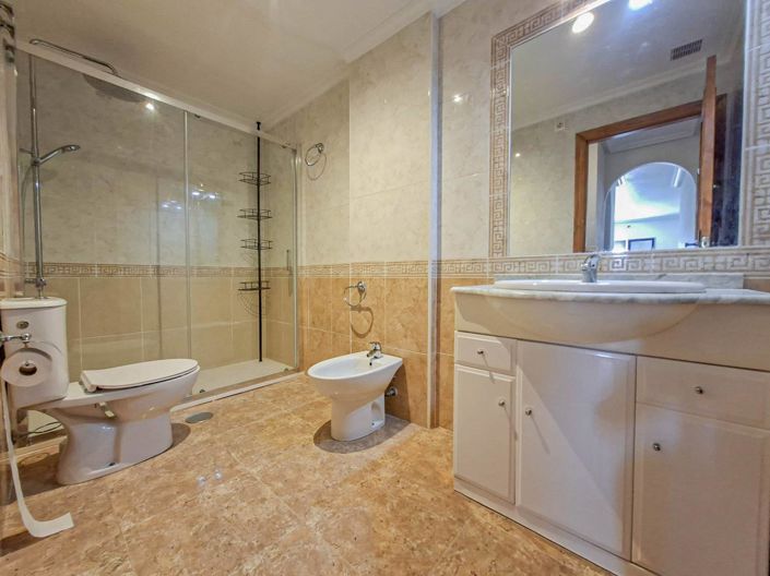 Image No.15-2 Bed Apartment for sale