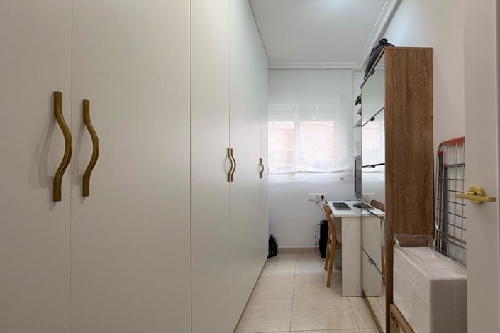 Image No.23-3 Bed Apartment for sale