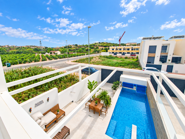 Image No.24-4 Bed Villa for sale