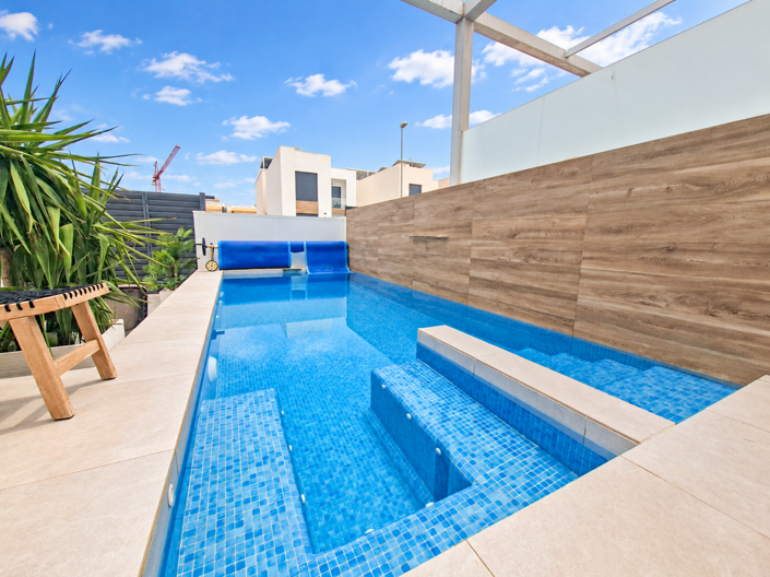 Image No.37-4 Bed Villa for sale