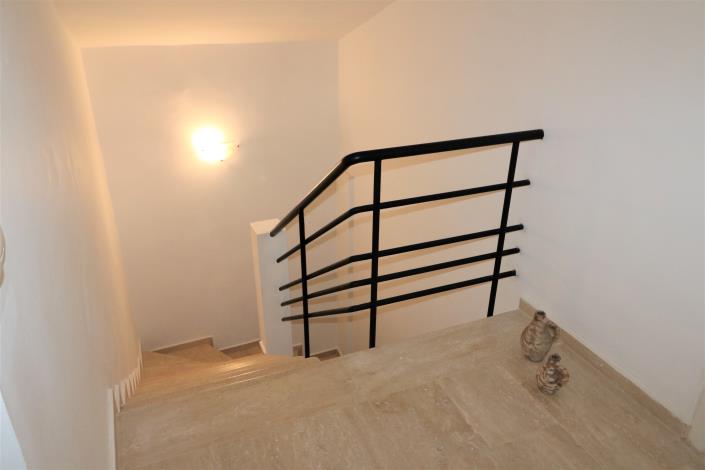 Image No.17-4 Bed Apartment for sale