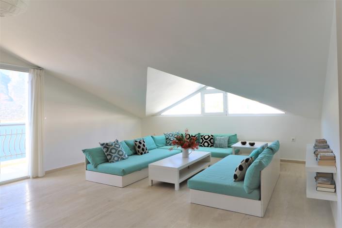 Image No.18-4 Bed Apartment for sale
