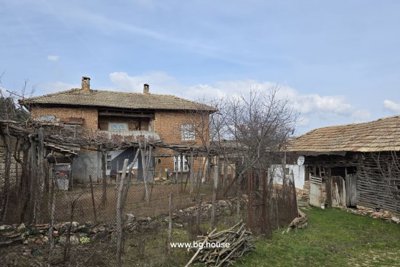 1 - Popovo, House