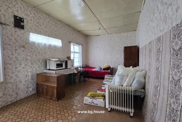 Image No.11-3 Bed House for sale