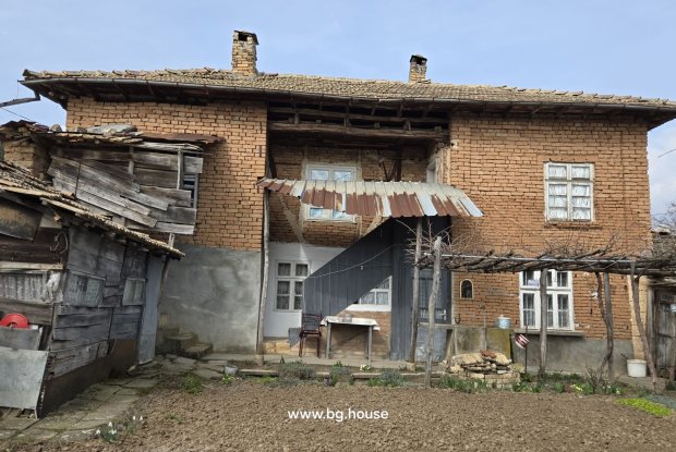 Image No.19-3 Bed House for sale