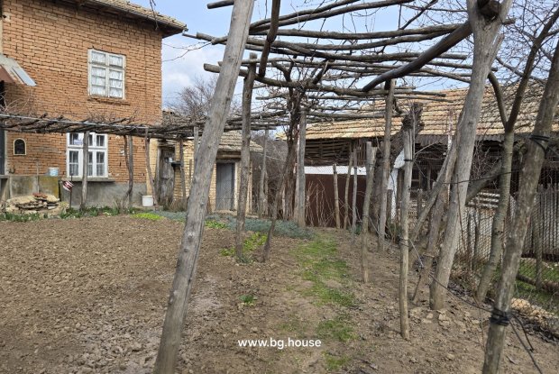 Image No.23-3 Bed House for sale