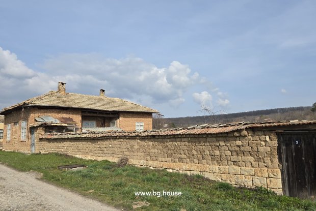 Image No.6-3 Bed House for sale